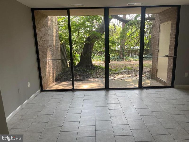 754 Quince Orchard Blvd #P-2, Gaithersburg, MD 20878