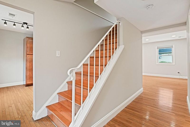 5014 Tibbitt Ln, Burke, VA 22015