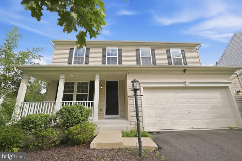 18213 Jillian Ln, Triangle, VA 22172