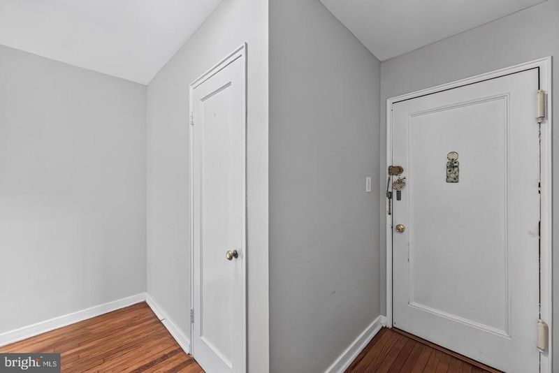 8329 Grubb Rd #G-103, Silver Spring, MD 20910