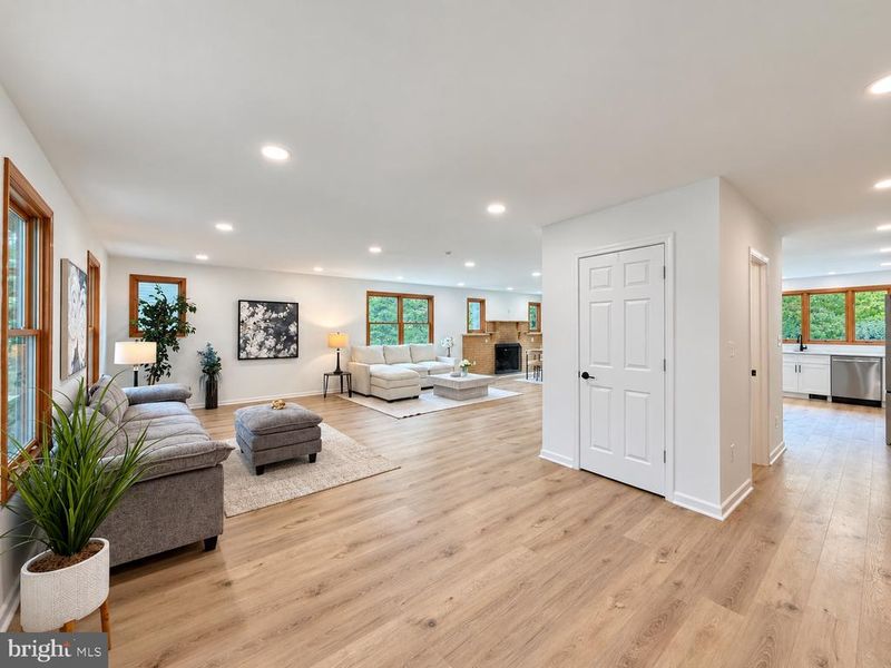 273 North Dr, Severna Park, MD 21146