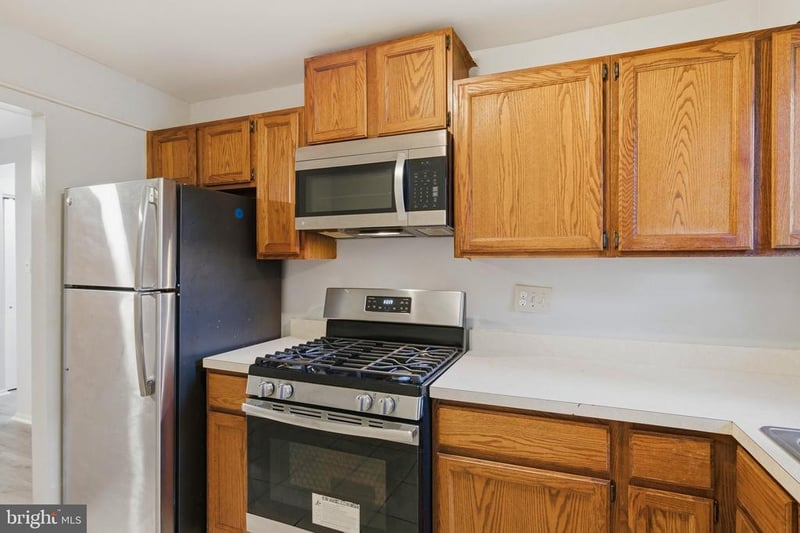 11312 Cherry Hill Rd #102, Beltsville, MD 20705