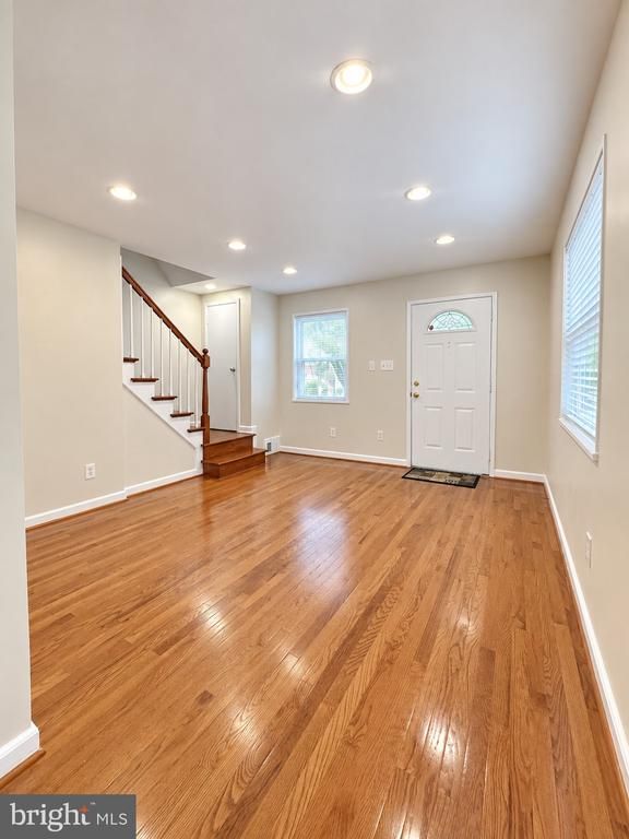 7 S Ingram St, Alexandria, VA 22304