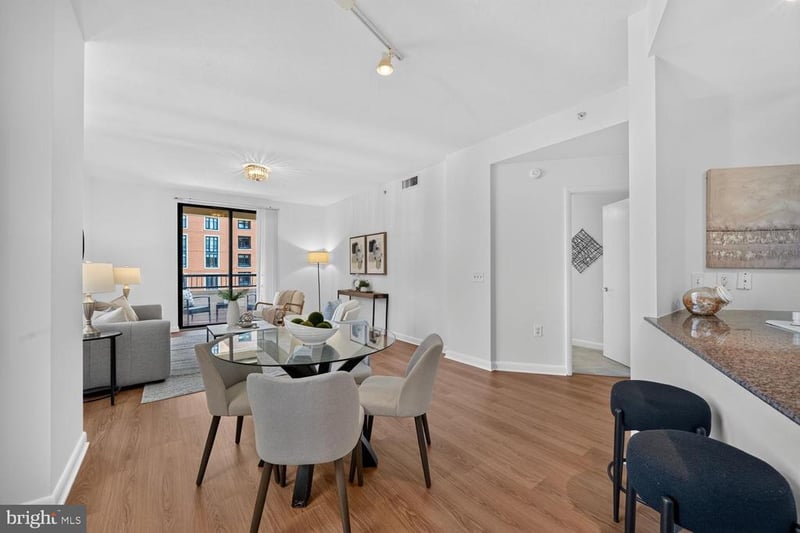 400 Massachusetts Ave NW #711, Washington, DC 20001
