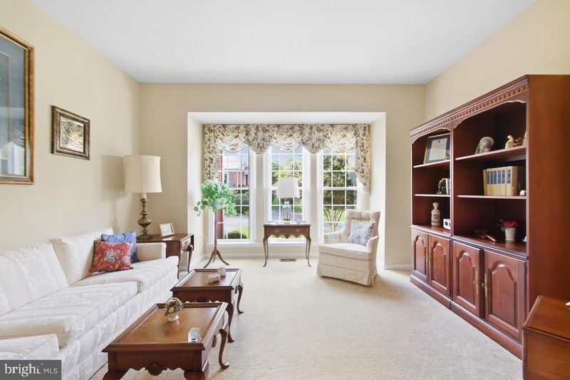 12285 Darrowby MEWS, Woodbridge, VA 22192