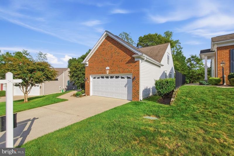 12285 Darrowby MEWS, Woodbridge, VA 22192