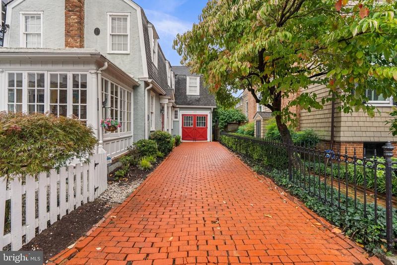 219 King George St, Annapolis, MD 21401