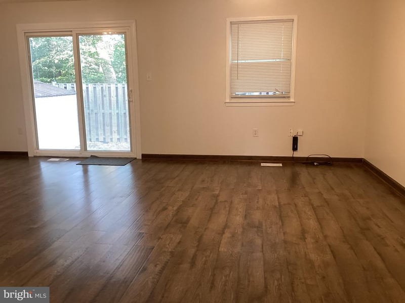 1938 Mariner Ln, Woodbridge, VA 22192