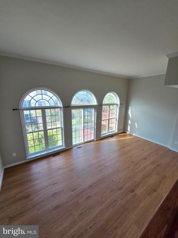 17513 Victoria Falls Dr, Dumfries, VA 22025