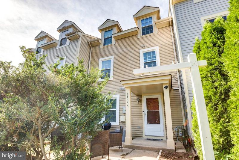 14366 Havener House Ct, Centreville, VA 20120