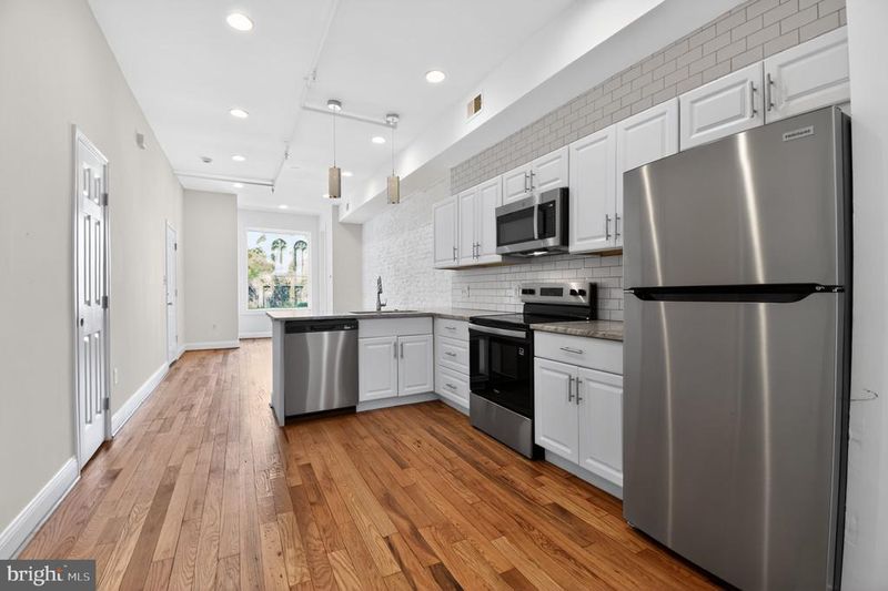 1707 N Capitol St NE #2, Washington, DC 20002
