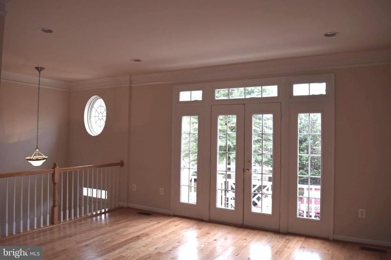 4475 Monmouth St, Fairfax, VA 22030