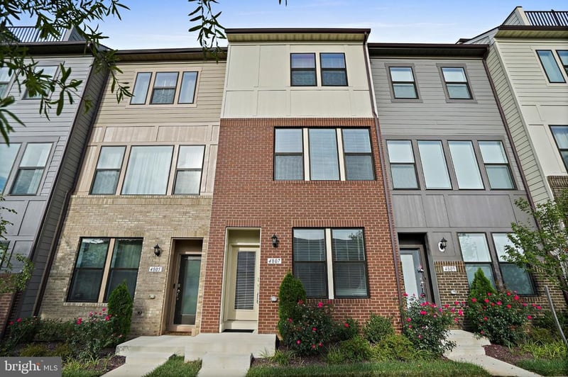 4807 Vista Green Ln, Lanham, MD 20706