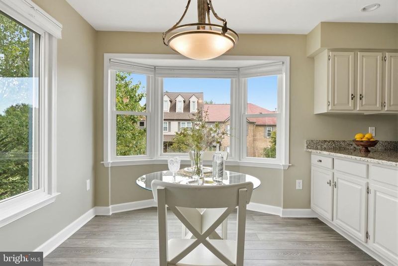 4500 Sawgrass Ct, Alexandria, VA 22312