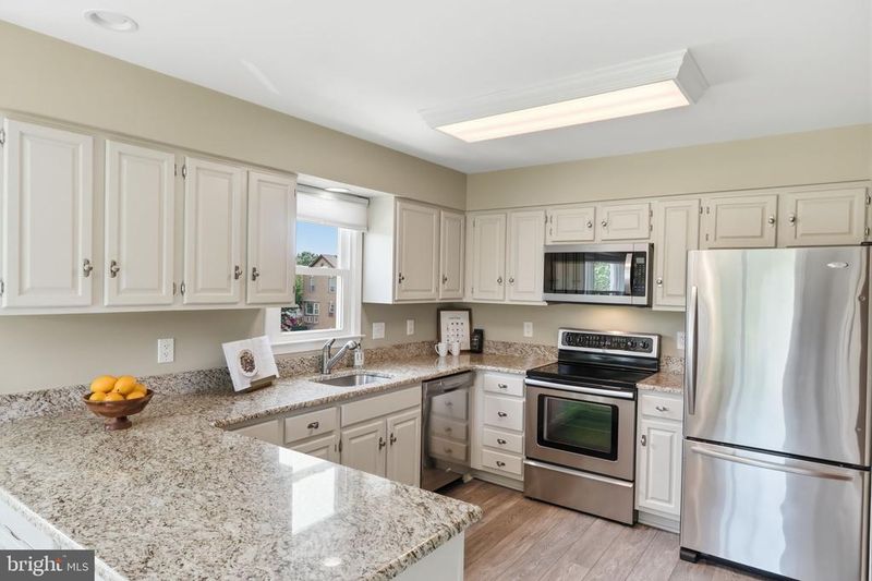 4500 Sawgrass Ct, Alexandria, VA 22312