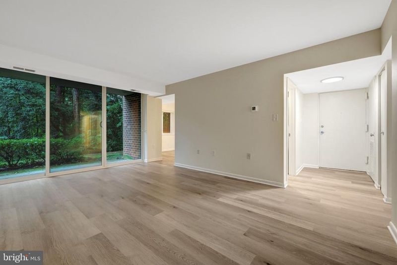 1403 Northgate Sq #1B, Reston, VA 20190