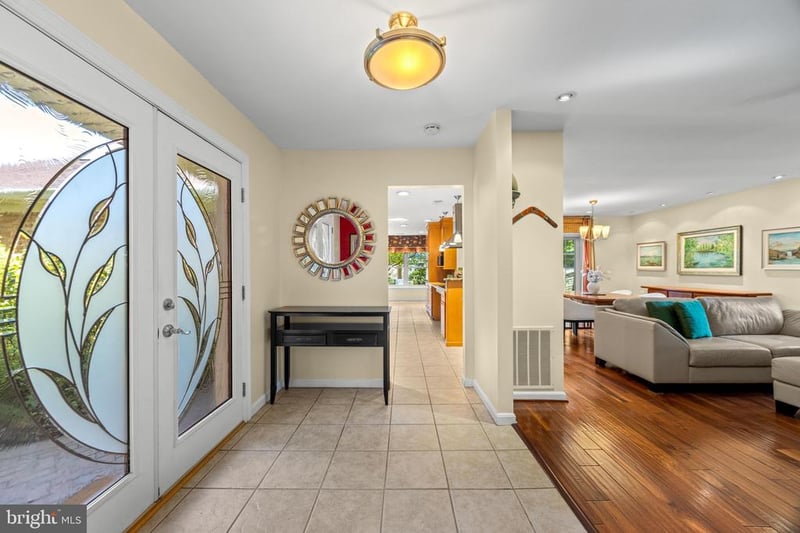 2567 Forest Knl St, Annapolis, MD 21401