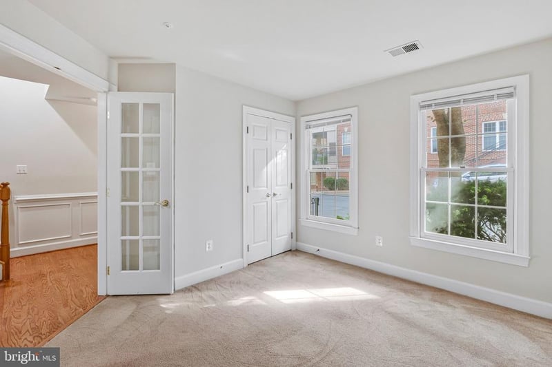 1324 Adams Ct, Arlington, VA 22201