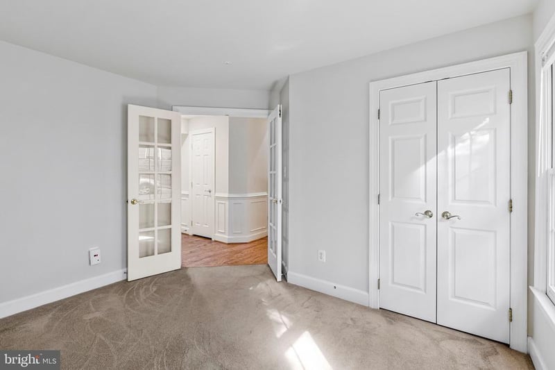 1324 Adams Ct, Arlington, VA 22201
