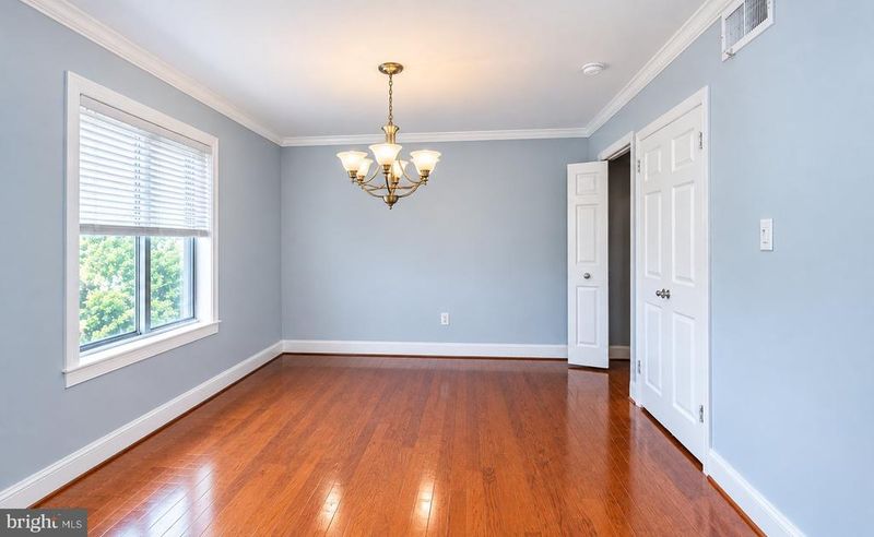 3101 S Manchester St #923, Falls Church, VA 22044