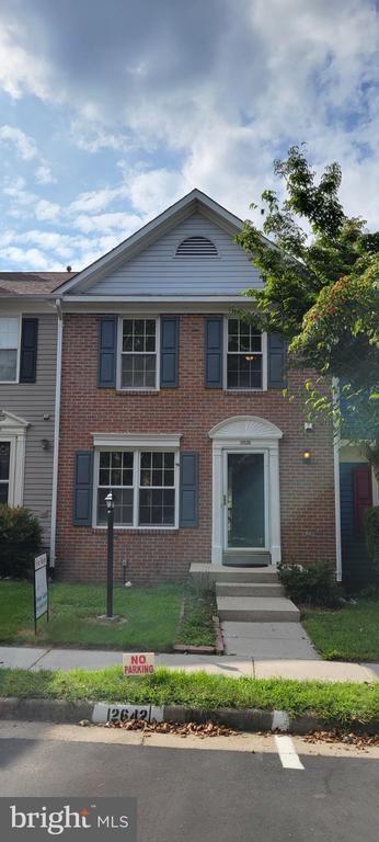 12638 Monarch Ct, Woodbridge, VA 22192