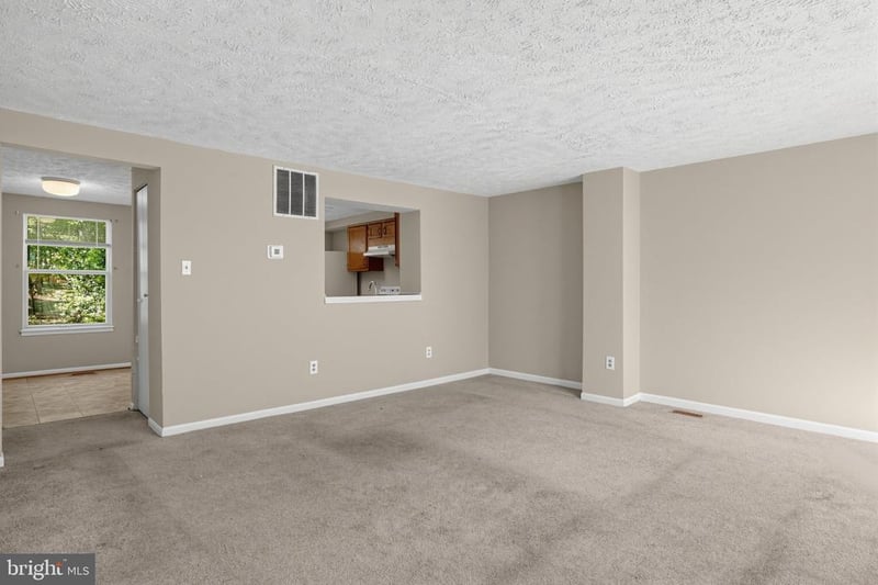 8486 Kirby St, Manassas, VA 20110