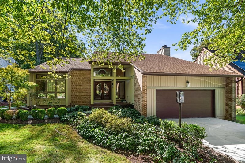 6184 Llanfair Dr, Columbia, MD 21044