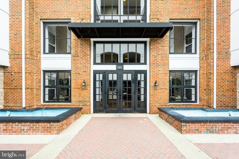 501 Hungerford Dr #P83, Rockville, MD 20850