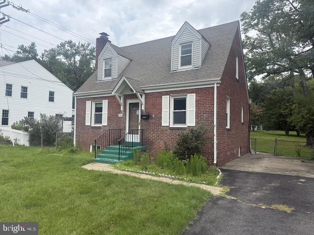 2414 Fairview Dr, Alexandria, VA 22306