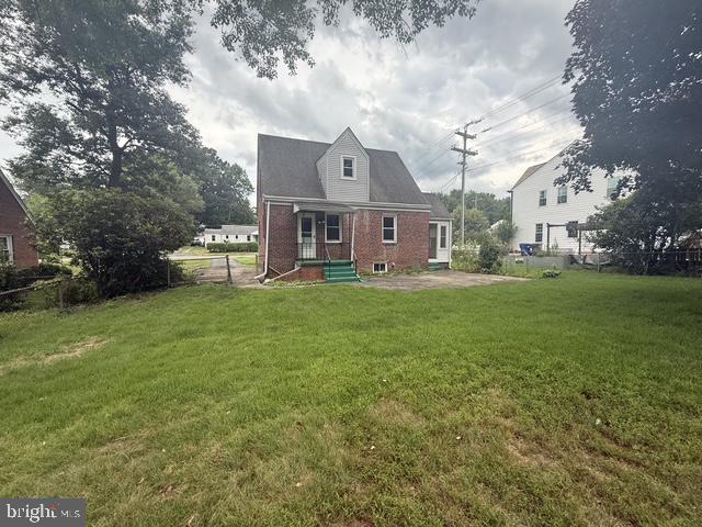 2414 Fairview Dr, Alexandria, VA 22306