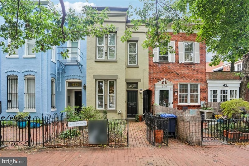 211 5th St SE, Washington, DC 20003