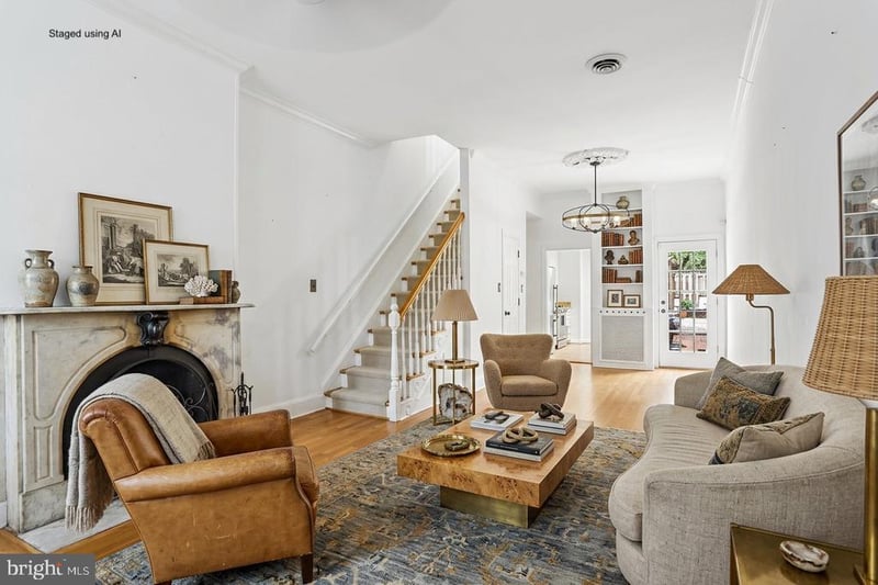 211 5th St SE, Washington, DC 20003