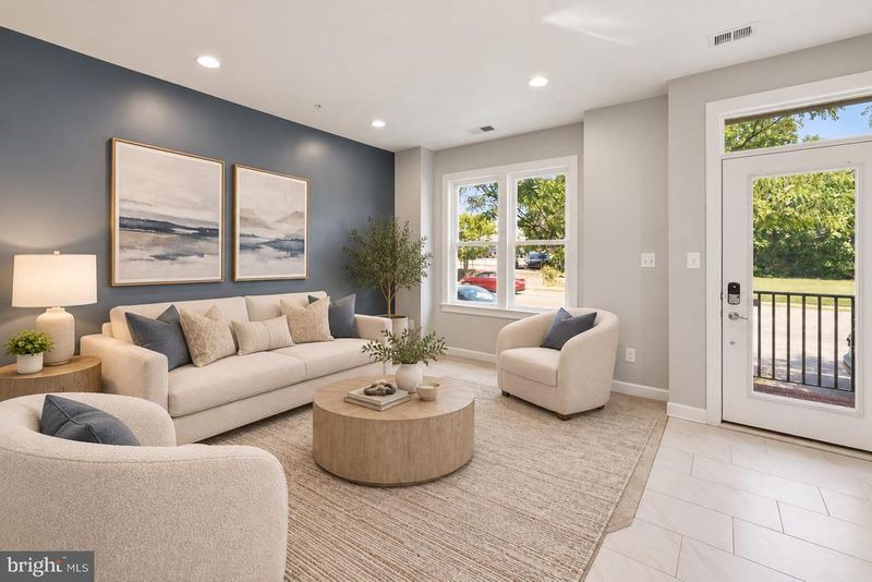 1132 S Glebe Rd, Arlington, VA 22204