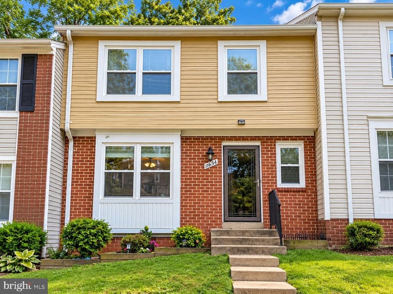 11634 Summer Oak Dr, Germantown, MD 20874