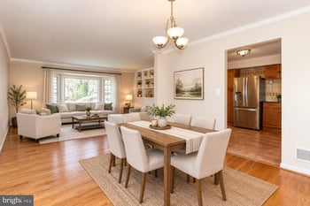 5808 Greentree Rd, Bethesda, MD 20817