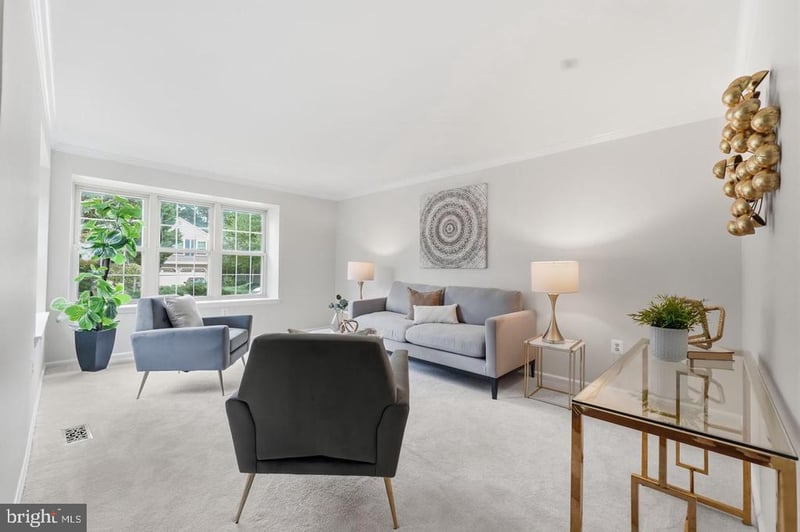 7362 Silver Pine Dr, Springfield, VA 22153