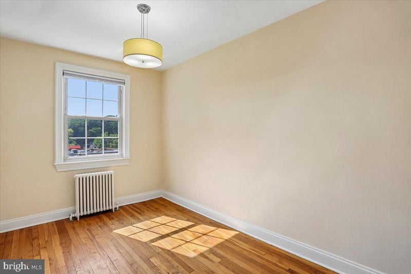 2406 Colston Dr #301-C, Silver Spring, MD 20910