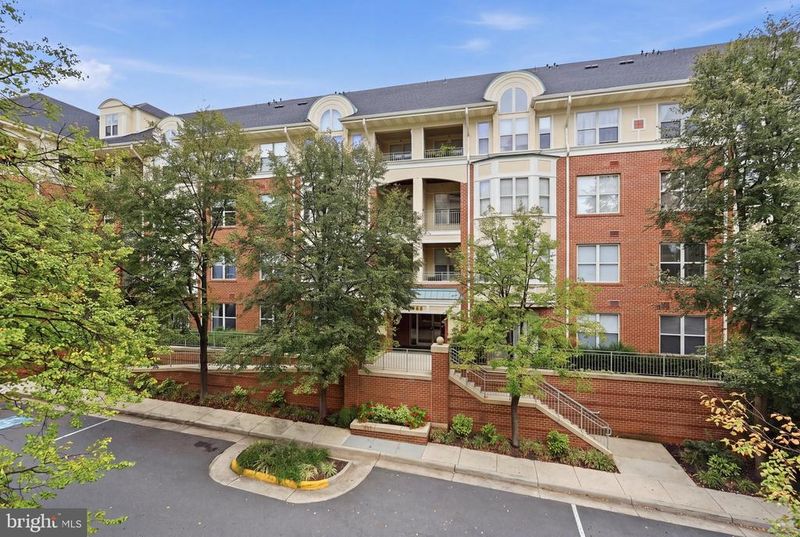 1855 Stratford Park Pl #416, Reston, VA 20190