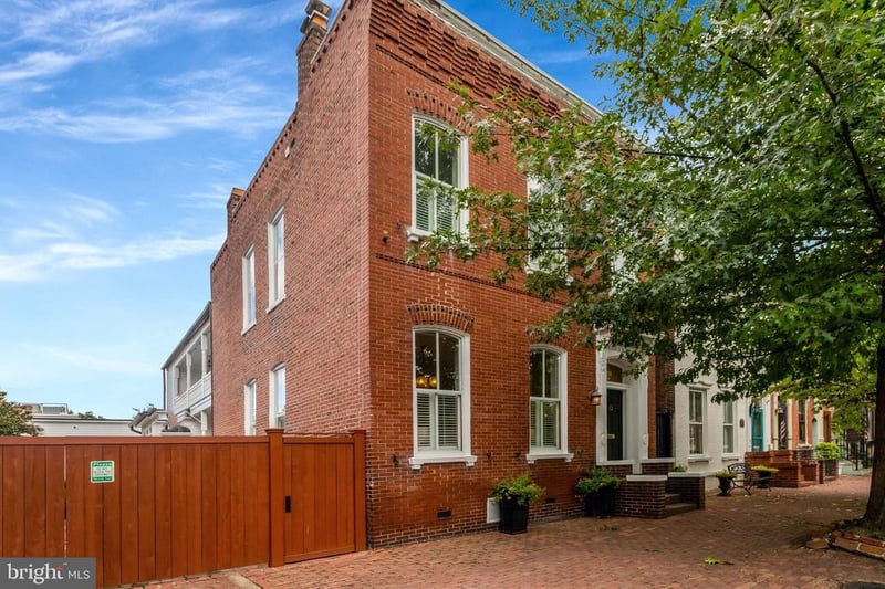 1215 Duke St, Alexandria, VA 22314