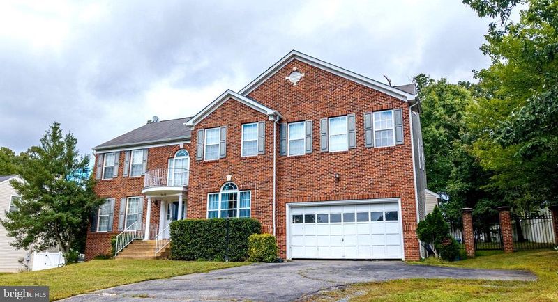 9018 Igoe St, Lorton, VA 22079