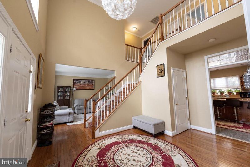 9018 Igoe St, Lorton, VA 22079