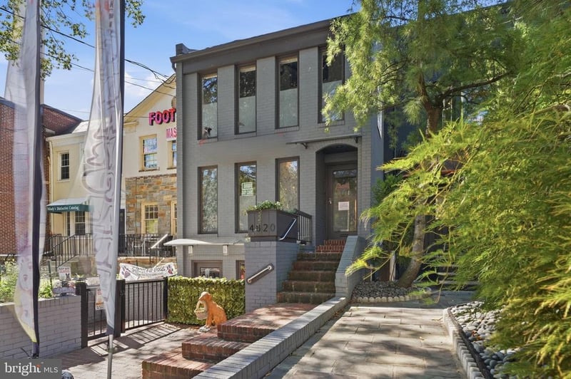 4820 Macarthur Blvd NW, Washington, DC 20007