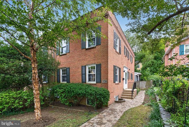 3728 Albemarle St NW, Washington, DC 20016