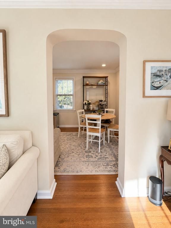 942 N Liberty St, Arlington, VA 22205