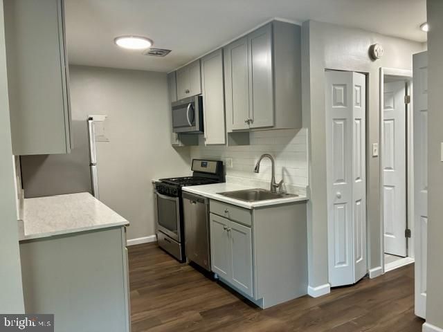5450 85th Ave #204, Hyattsville, MD 20784
