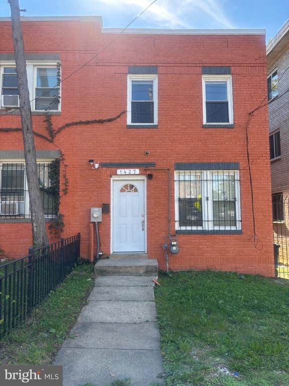1427 Morris Rd SE, Washington, DC 20020
