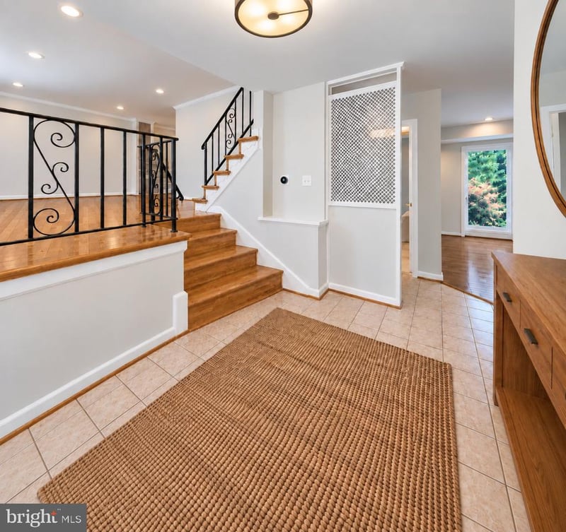 5502 Amesfield Ct, Rockville, MD 20853