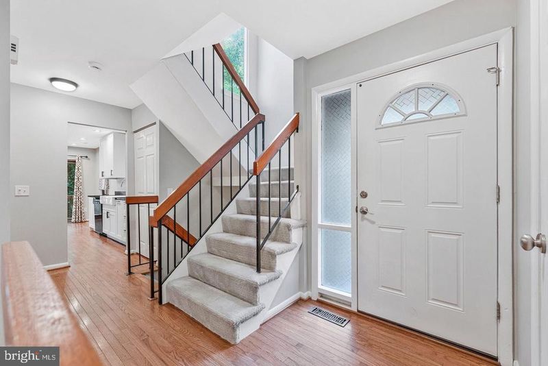 2347 Millennium Ln, Reston, VA 20191