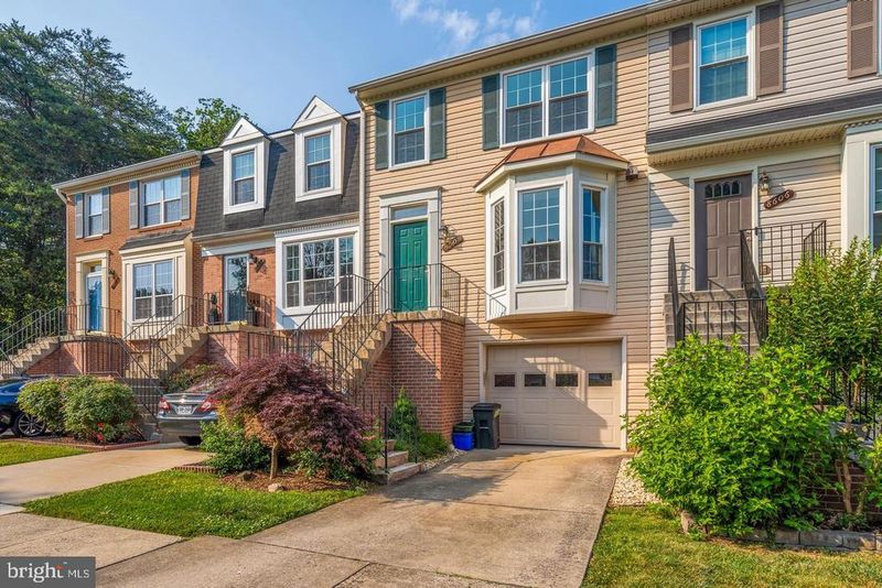8608 Rocky Gap Ct, Lorton, VA 22079