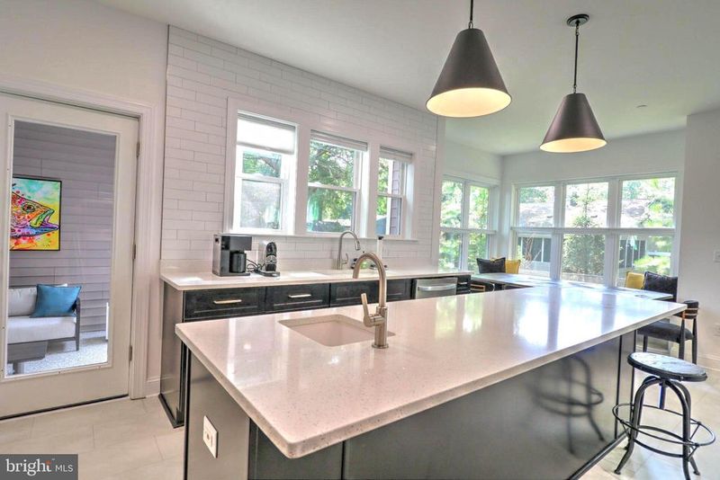 1227 Cross Rd, Annapolis, MD 21403